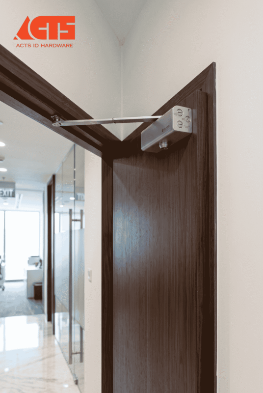 Overhead Surface-Mounted Door Closer